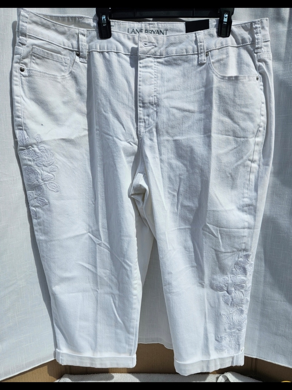 Lane Bryant White Caprice Spandex Relaxed Embroidered Jeans For Women Sz 22 NWT
